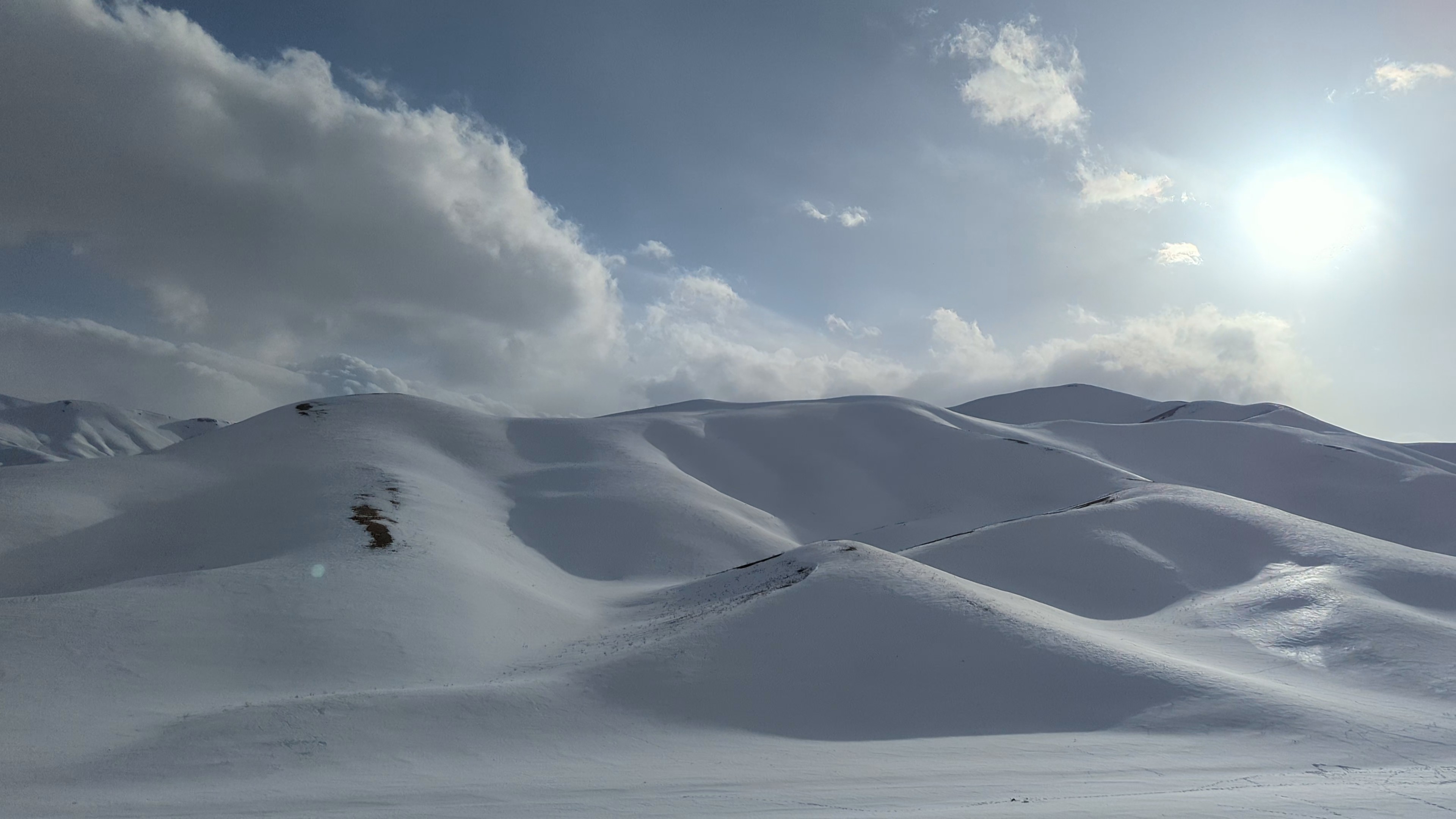 Wallpaper: afghanistan_snow.jpg